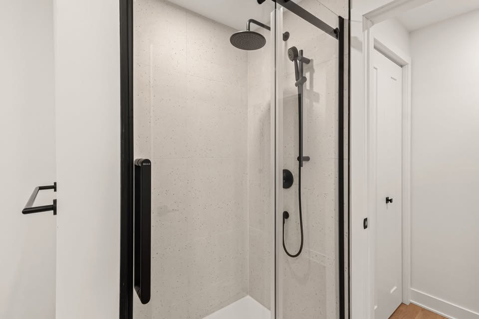 Appartement moderne 5 ½ rénové à neuf – Montréal – photo 1