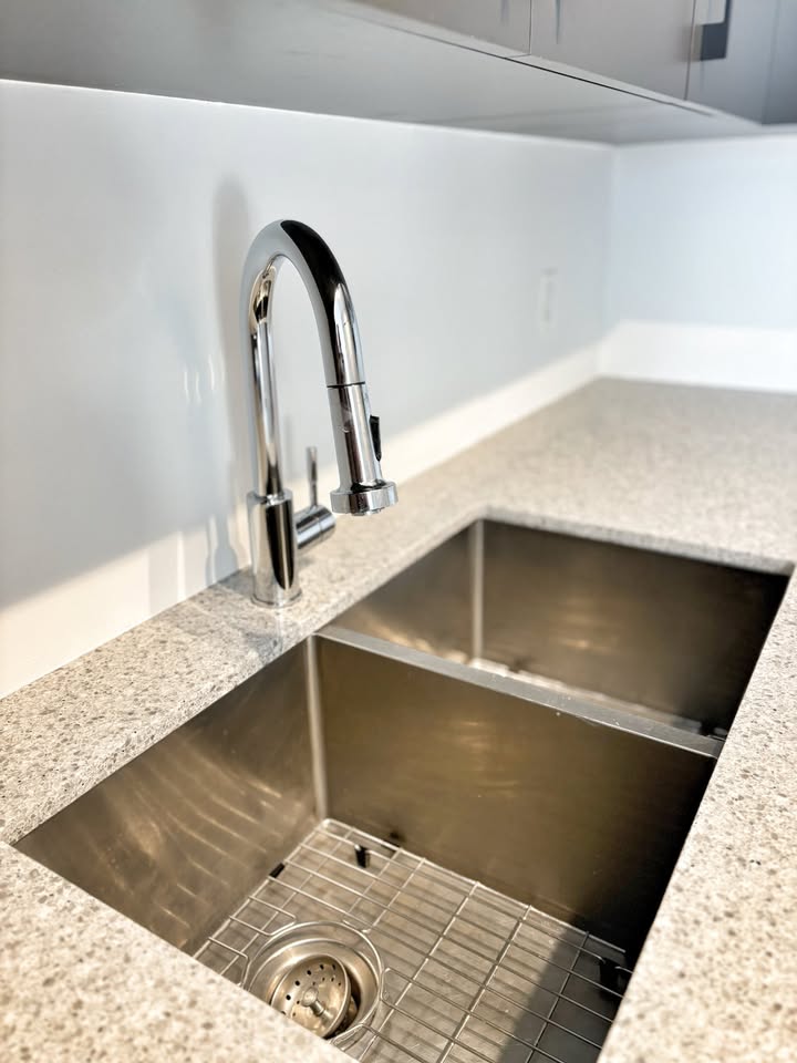 Appartement rénové avec grande terrasse – Anjou – photo 4