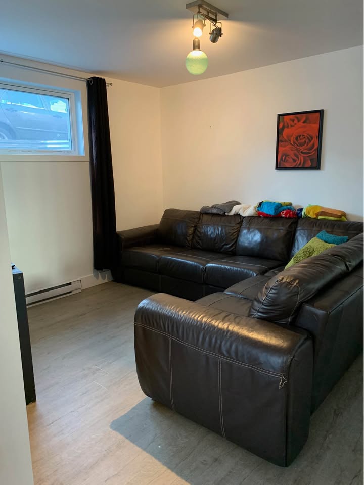 Maison de ville familiale – Laval – photo 3