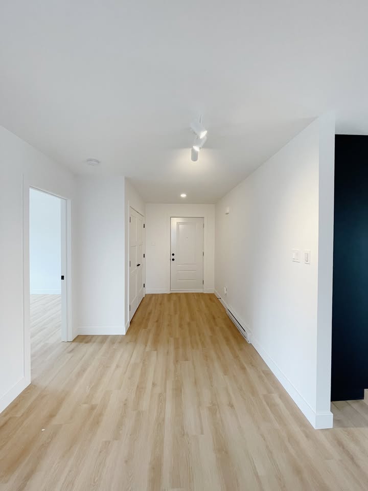 Appartement neuf 4 ½ – Vieux-Port – photo 2